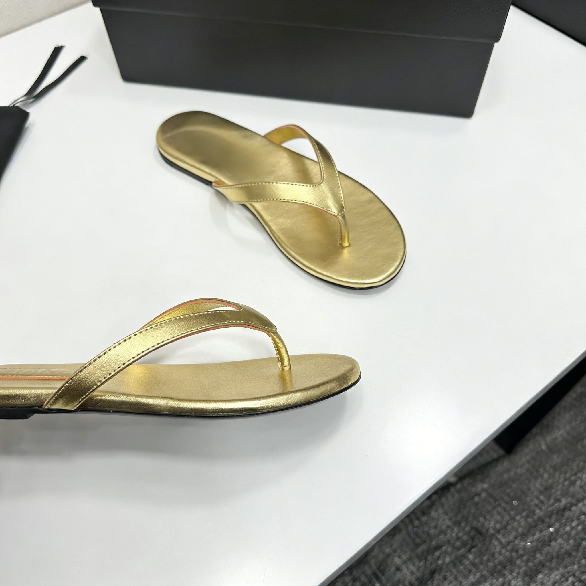 High-Quality Casual Fashion La - Gold Chain Sandal 리뷰 및 가격