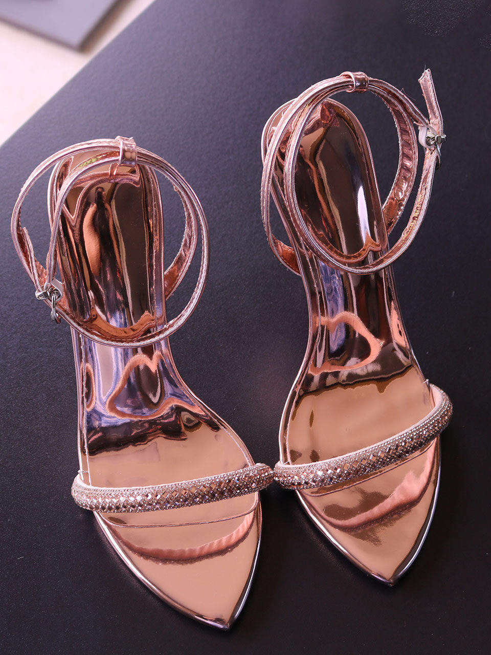 Silver mirror lacquered leathe - Rhinestone Sandal Women 리뷰 및 가격