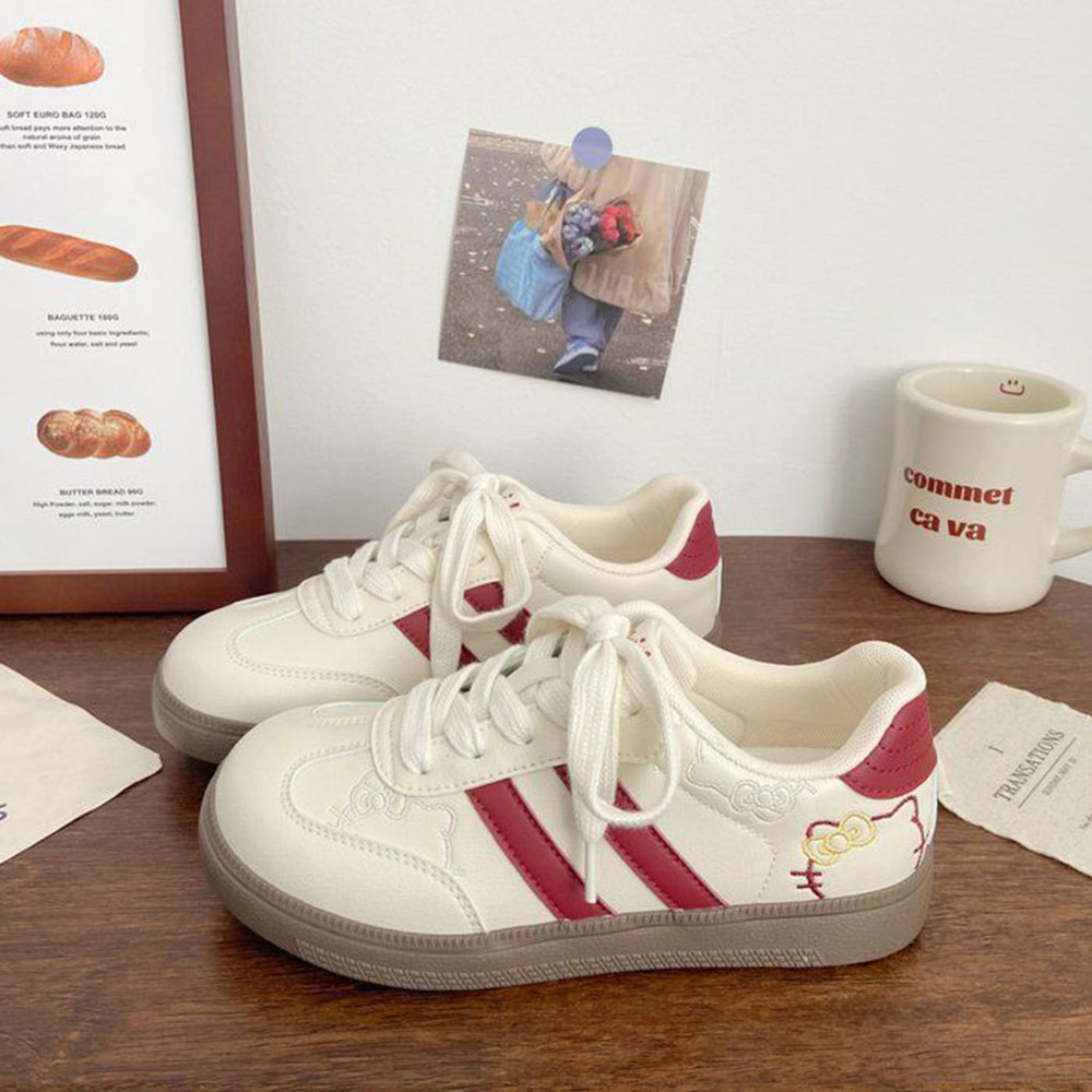 Hello Kitty Women's Casual Out - Women'S Shoes Casual Sneakers 리뷰 및 가격